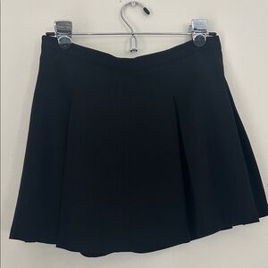 Forever 21 Vintage 2000’s Black Pleated Skirt